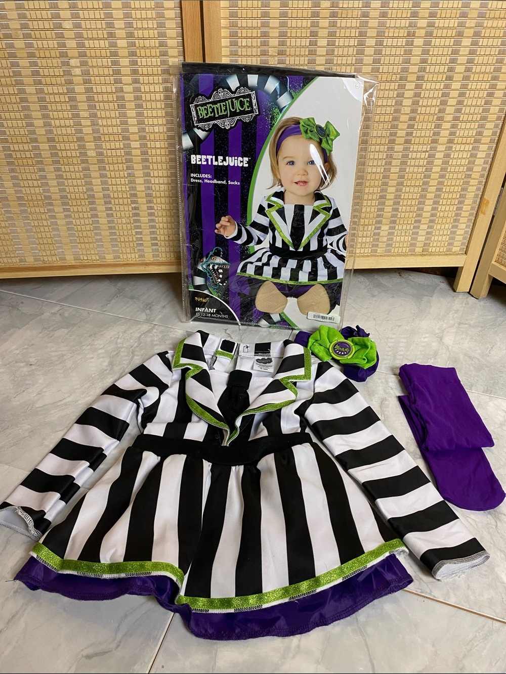 Baby Beetlejuice Dress Costume 12 - 18 Months
Spirit Halloween